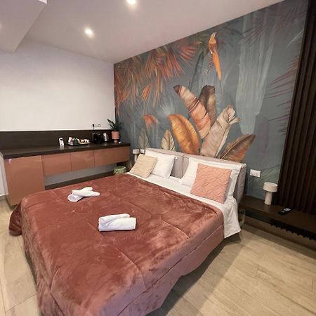 Namuri Luxury Rooms タオルミーナ エクステリア 写真