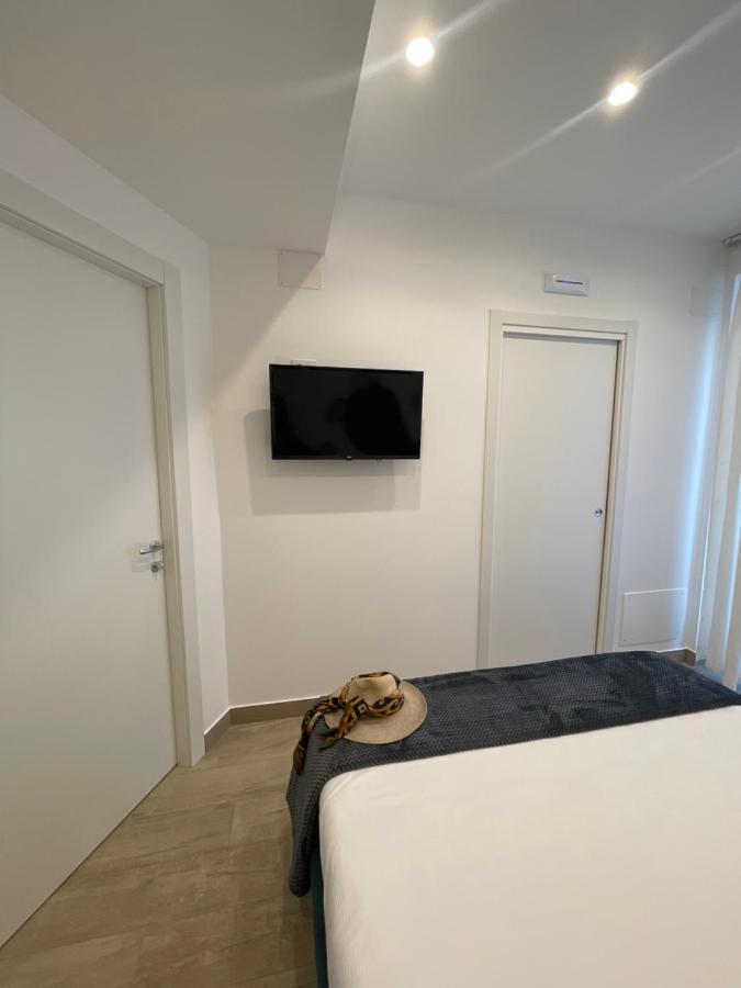 Namuri Luxury Rooms タオルミーナ エクステリア 写真