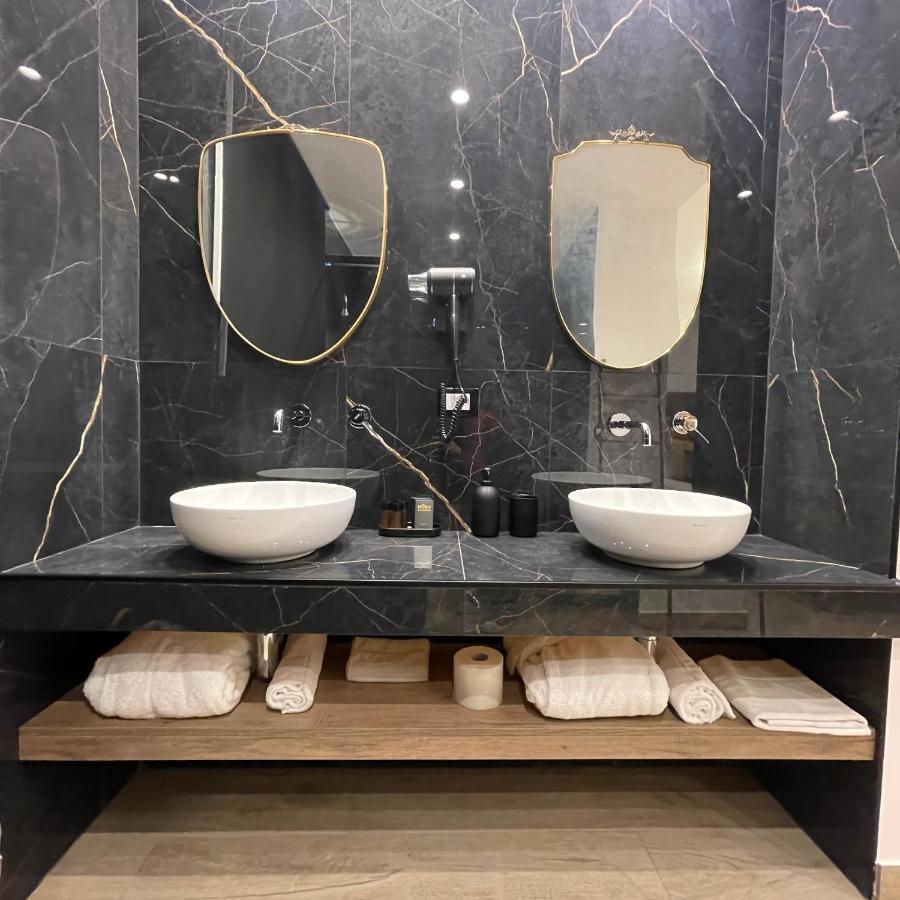 Namuri Luxury Rooms タオルミーナ エクステリア 写真