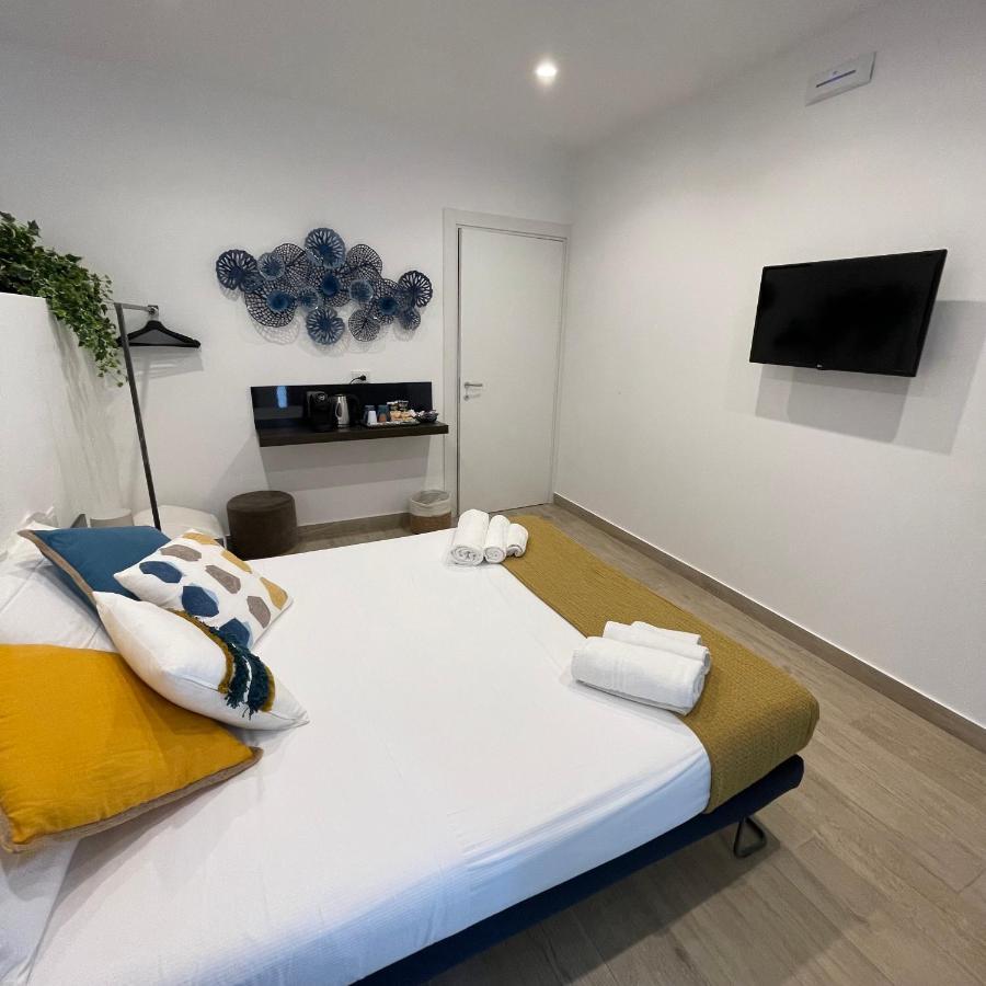 Namuri Luxury Rooms タオルミーナ エクステリア 写真