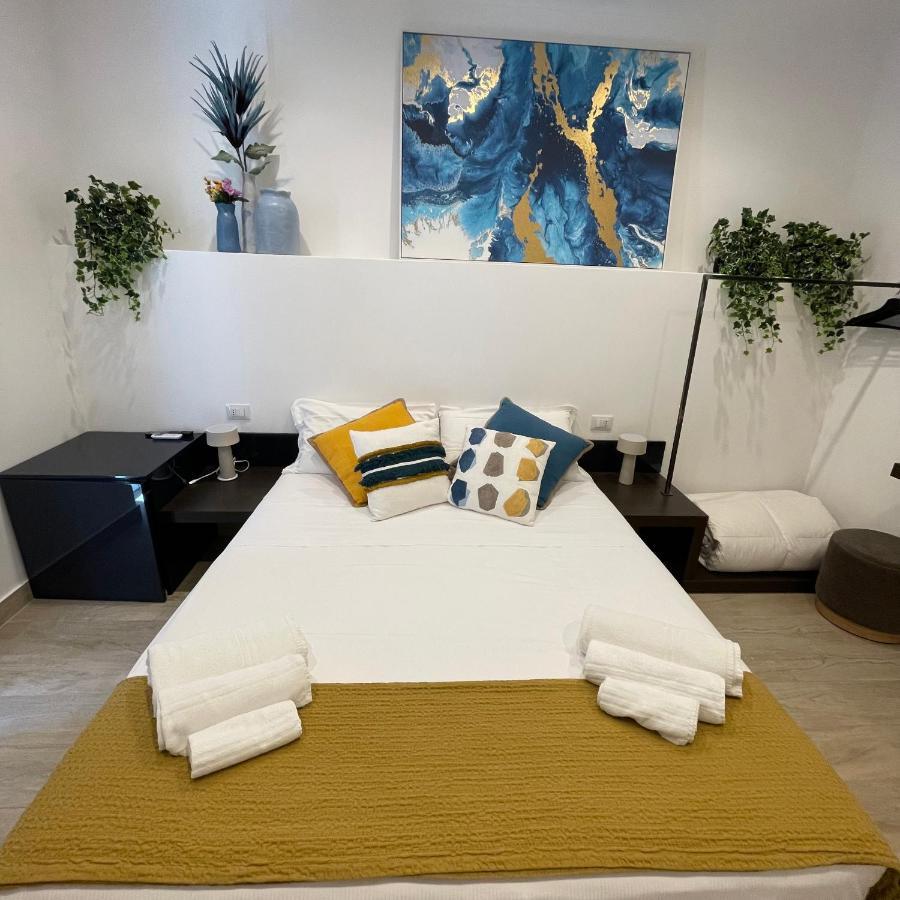 Namuri Luxury Rooms タオルミーナ エクステリア 写真