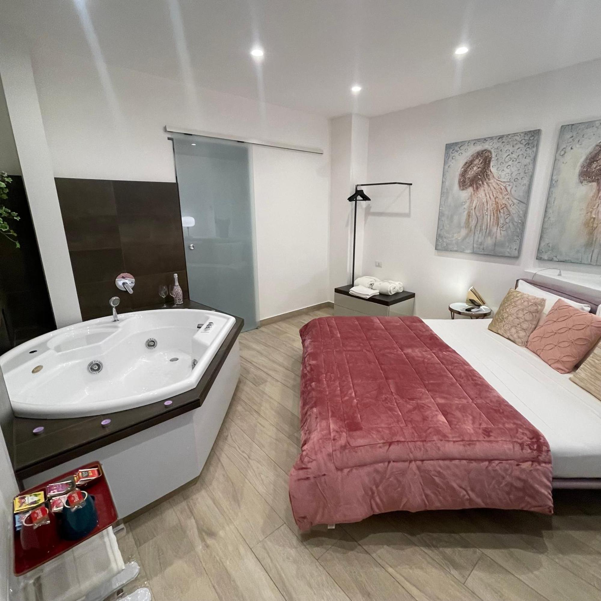 Namuri Luxury Rooms タオルミーナ エクステリア 写真