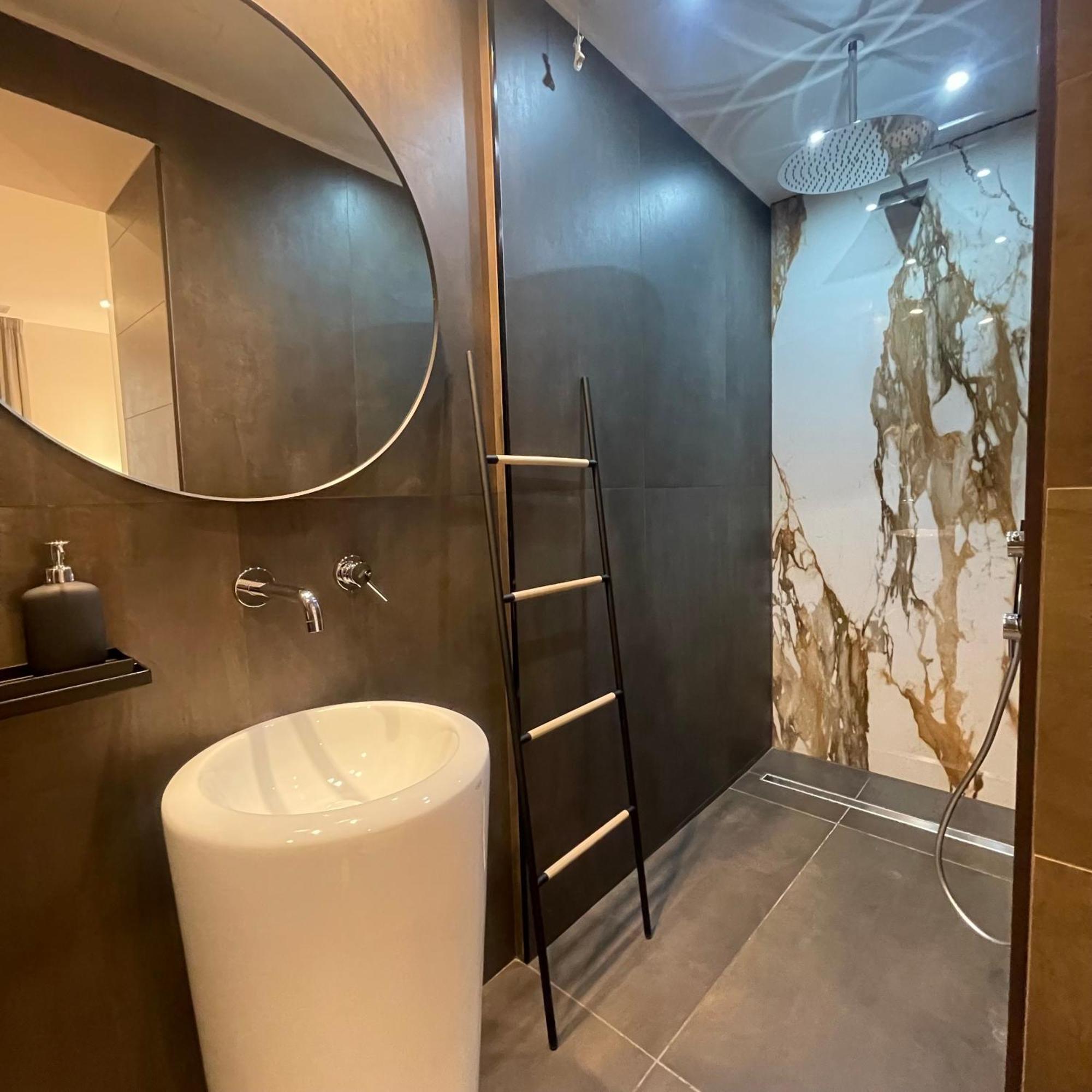 Namuri Luxury Rooms タオルミーナ エクステリア 写真